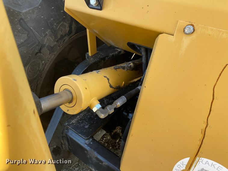 image for item JW9339 2010 Harlo HP6500-2WD-15-65  forklift