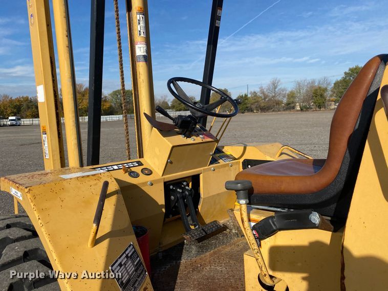 image for item JW9339 2010 Harlo HP6500-2WD-15-65  forklift