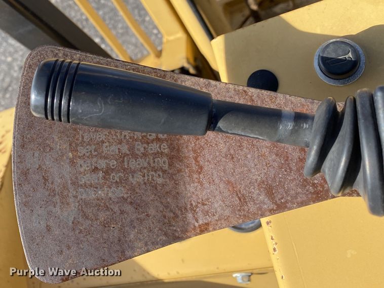 image for item JW9339 2010 Harlo HP6500-2WD-15-65  forklift