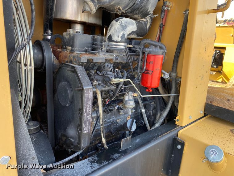 image for item JW9339 2010 Harlo HP6500-2WD-15-65  forklift