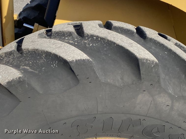 image for item JW9339 2010 Harlo HP6500-2WD-15-65  forklift