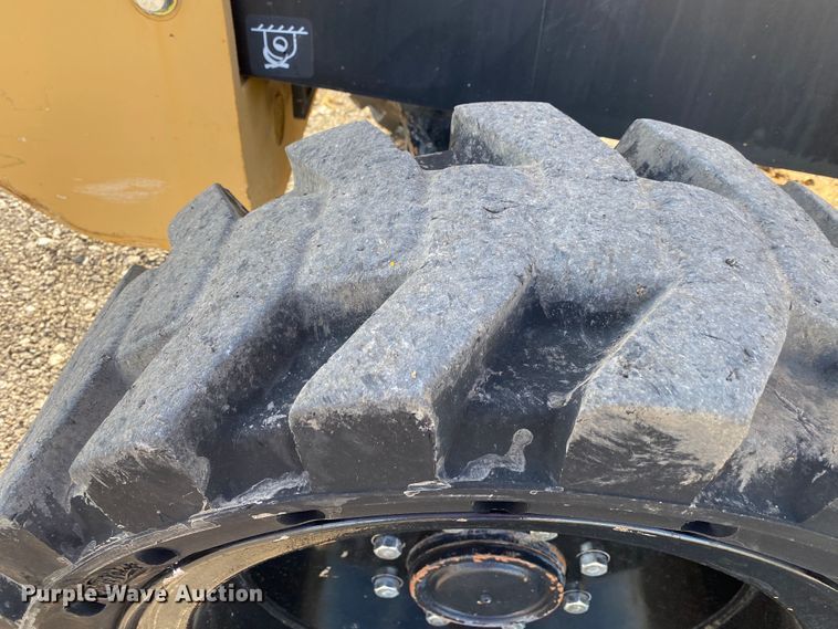 image for item JW9339 2010 Harlo HP6500-2WD-15-65  forklift