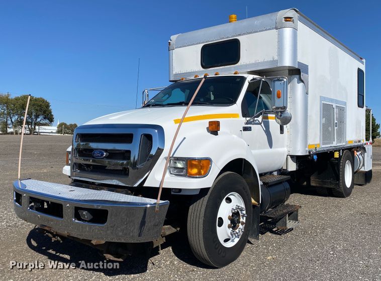 image for item JW9345 2011 Ford F750 Super Duty  railroad service truck