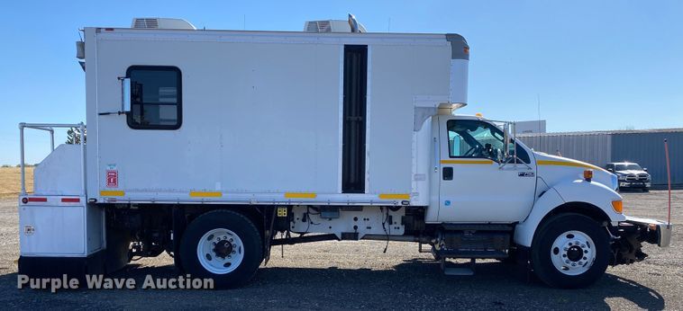 image for item JW9345 2011 Ford F750 Super Duty  railroad service truck