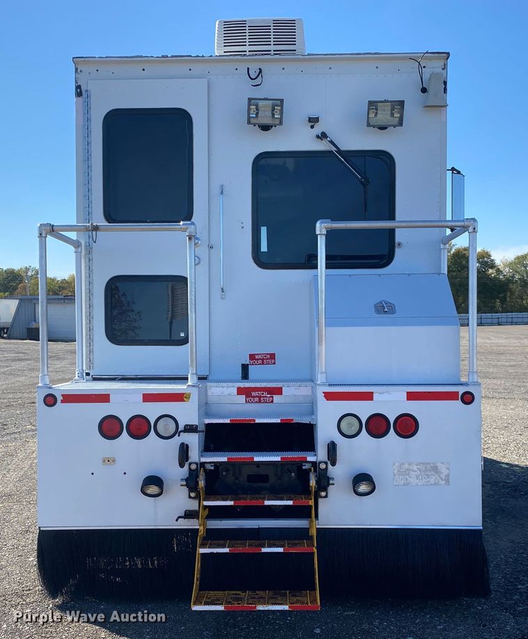 image for item JW9345 2011 Ford F750 Super Duty  railroad service truck