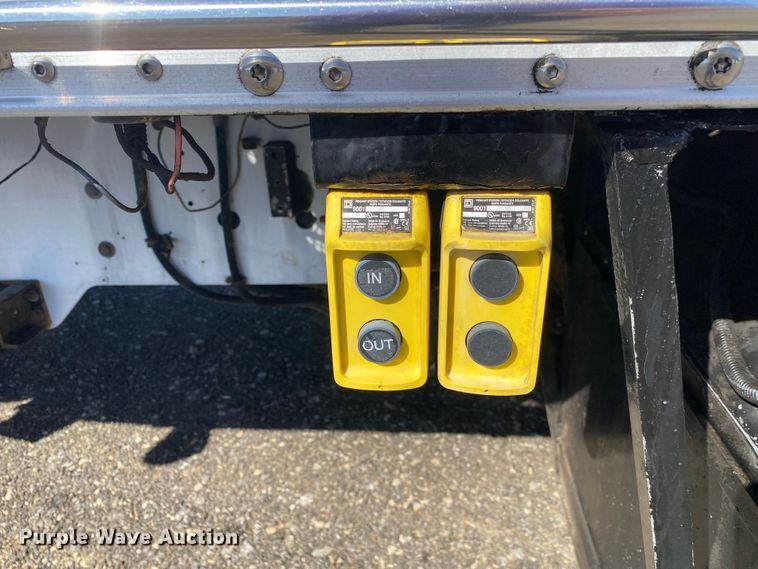 image for item JW9345 2011 Ford F750 Super Duty  railroad service truck