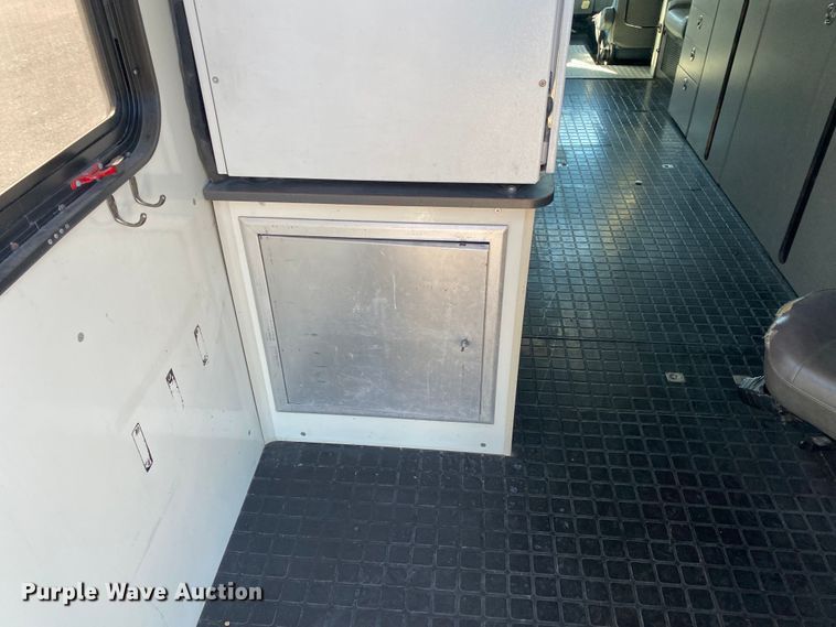 image for item JW9345 2011 Ford F750 Super Duty  railroad service truck