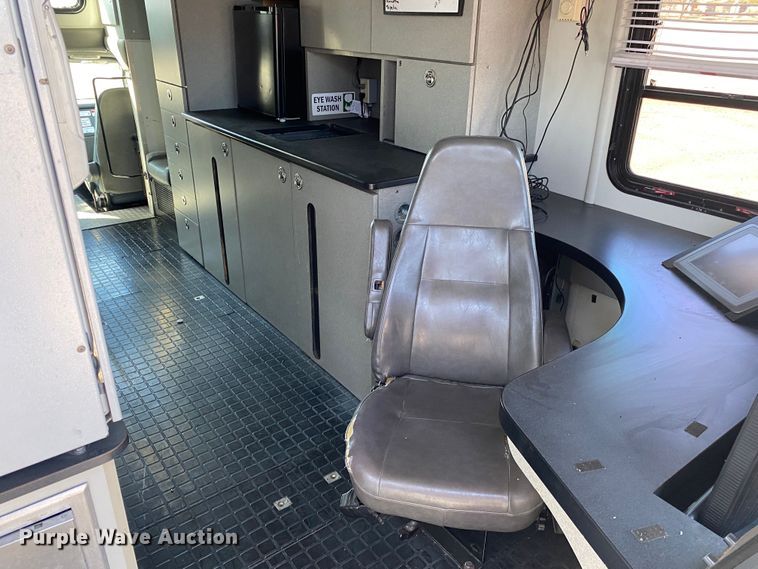 image for item JW9345 2011 Ford F750 Super Duty  railroad service truck