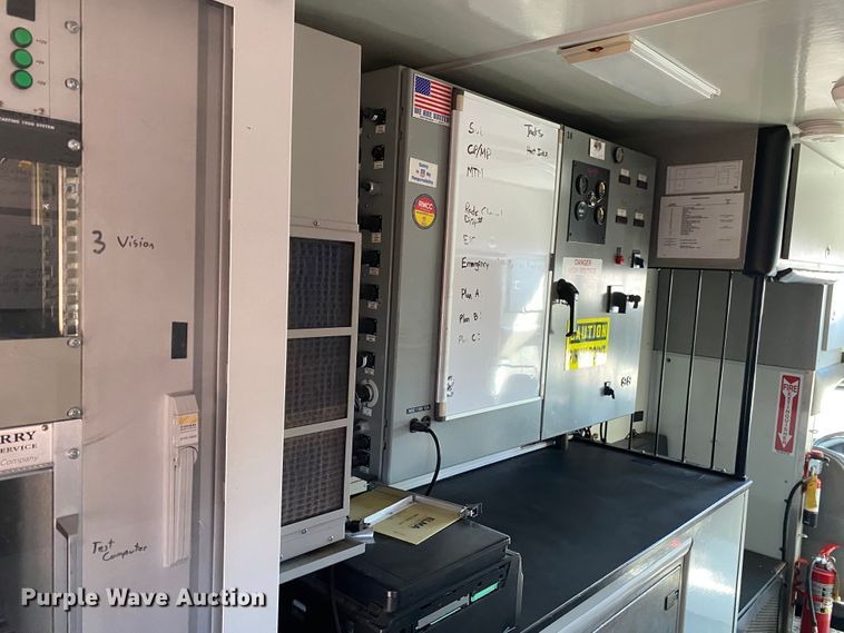 image for item JW9345 2011 Ford F750 Super Duty  railroad service truck