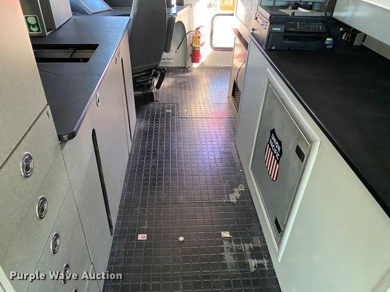 image for item JW9345 2011 Ford F750 Super Duty  railroad service truck