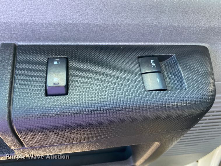 image for item JW9345 2011 Ford F750 Super Duty  railroad service truck