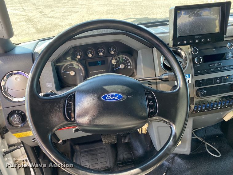 image for item JW9345 2011 Ford F750 Super Duty  railroad service truck