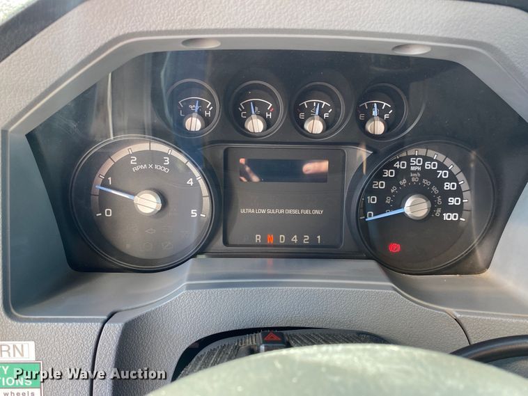 image for item JW9345 2011 Ford F750 Super Duty  railroad service truck