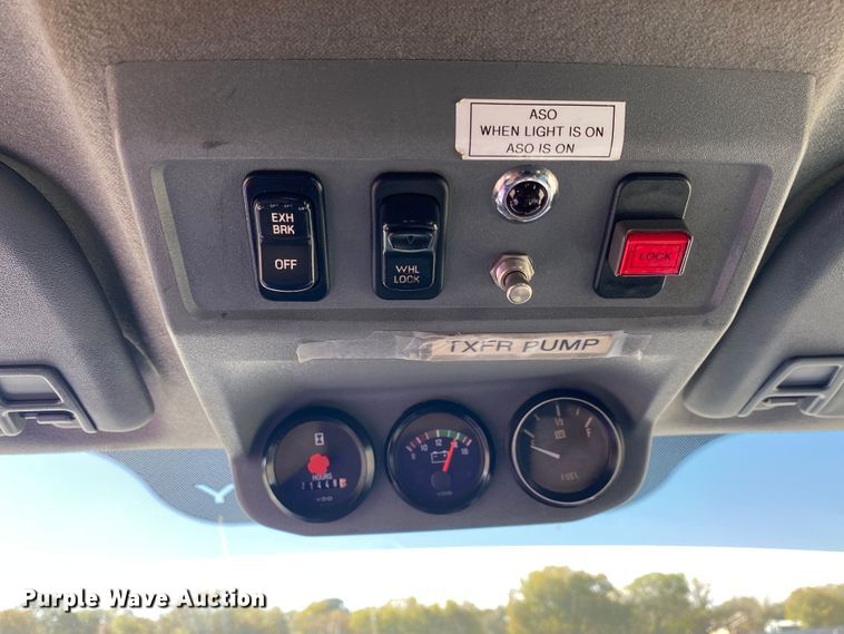 image for item JW9345 2011 Ford F750 Super Duty  railroad service truck