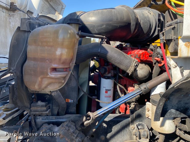 image for item JW9345 2011 Ford F750 Super Duty  railroad service truck