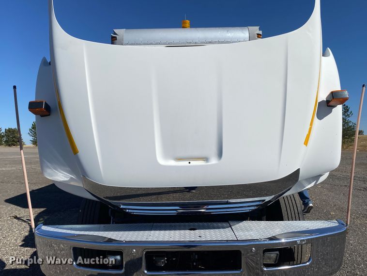 image for item JW9345 2011 Ford F750 Super Duty  railroad service truck