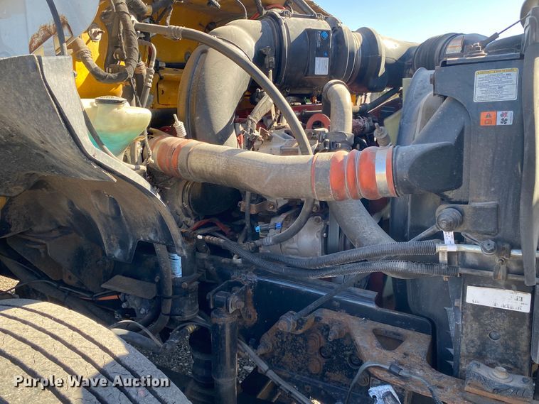 image for item JW9345 2011 Ford F750 Super Duty  railroad service truck