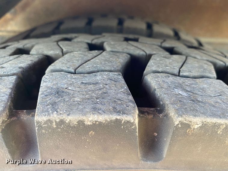 image for item JW9345 2011 Ford F750 Super Duty  railroad service truck