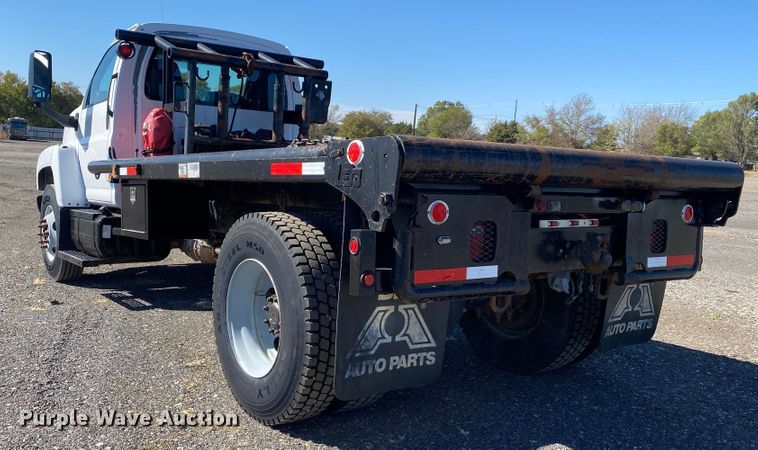 image for item JW9346 2009 Chevrolet C7500  winch truck