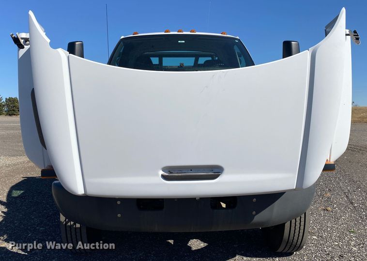 image for item JW9346 2009 Chevrolet C7500  winch truck