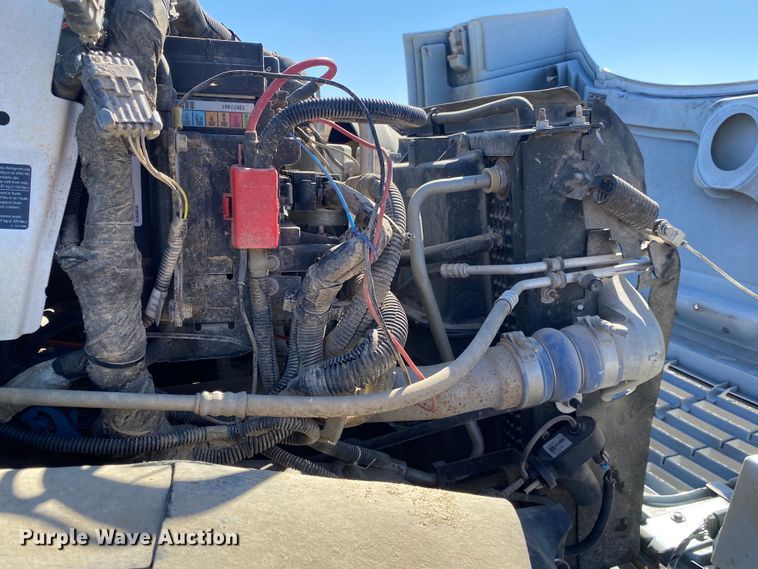 image for item JW9346 2009 Chevrolet C7500  winch truck