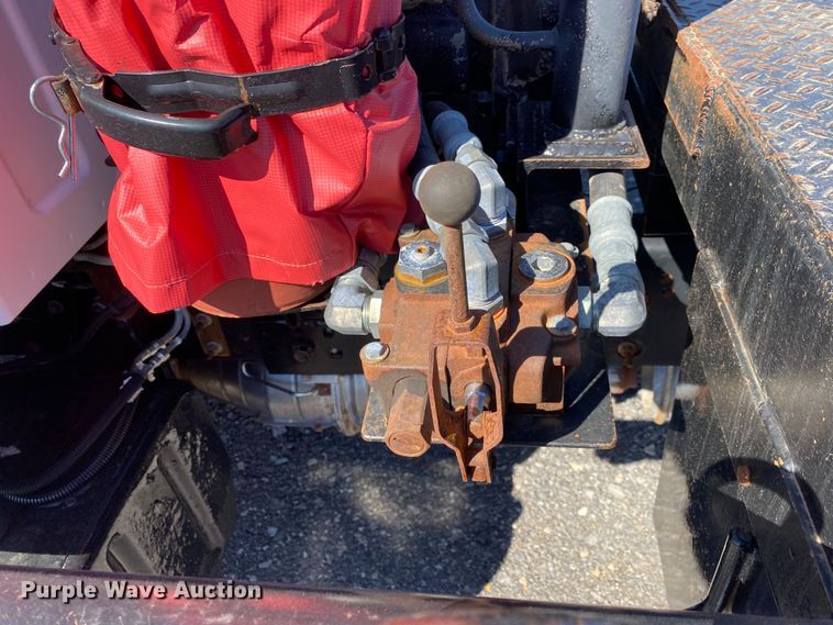 image for item JW9346 2009 Chevrolet C7500  winch truck