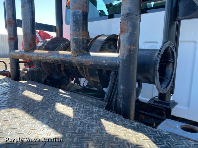 image for item JW9346 2009 Chevrolet C7500  winch truck