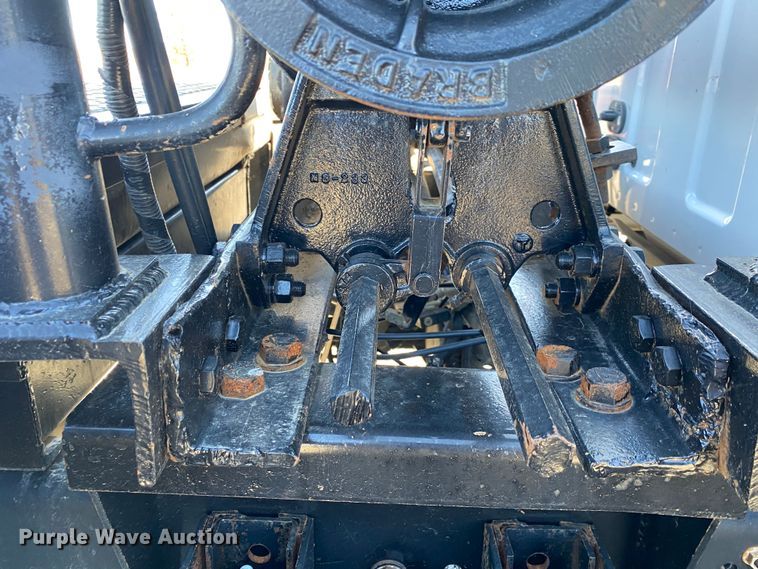 image for item JW9346 2009 Chevrolet C7500  winch truck