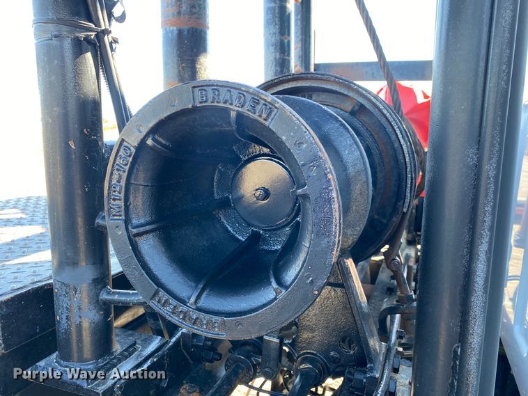 image for item JW9346 2009 Chevrolet C7500  winch truck