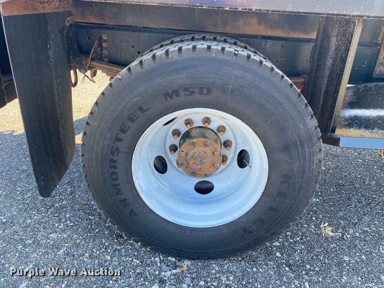 image for item JW9346 2009 Chevrolet C7500  winch truck