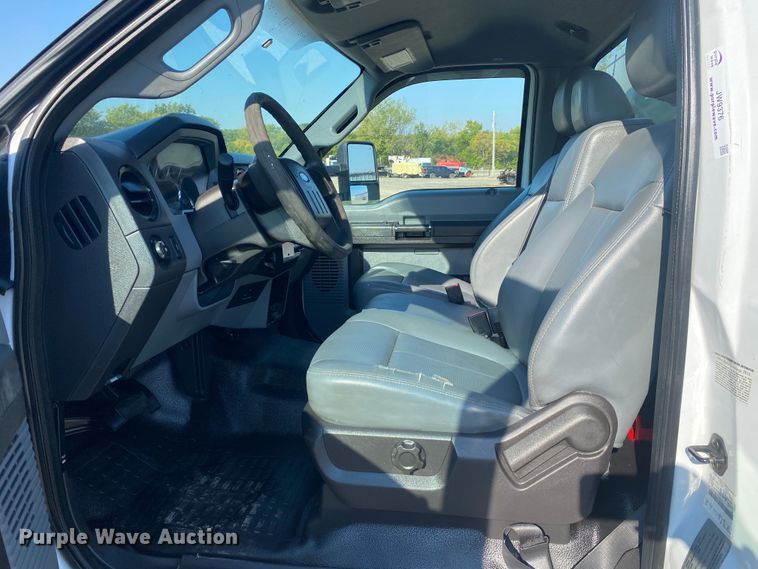 image for item JW9376 2011 Ford F550  utility / service truck