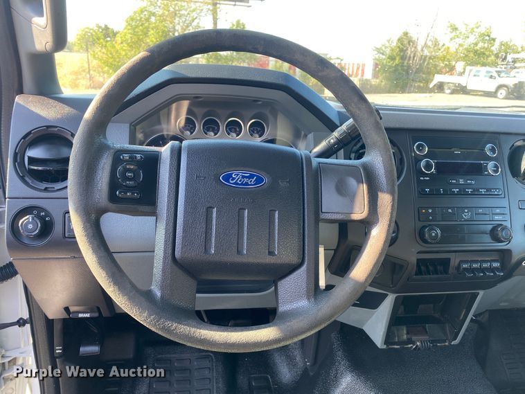 image for item JW9376 2011 Ford F550  utility / service truck