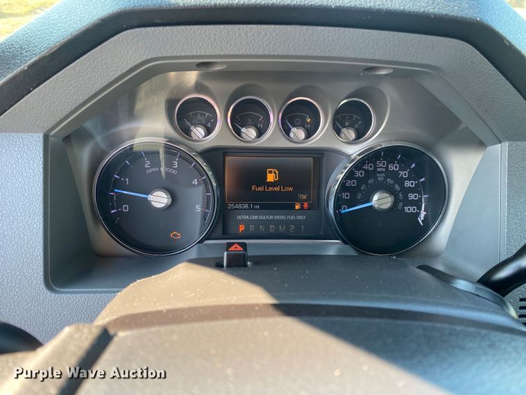 image for item JW9376 2011 Ford F550  utility / service truck