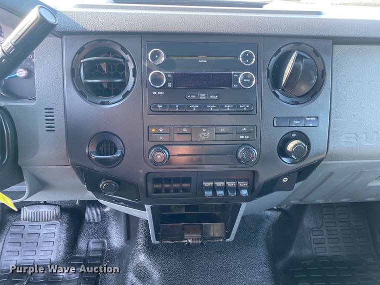 image for item JW9376 2011 Ford F550  utility / service truck