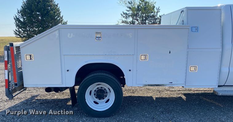 image for item JW9376 2011 Ford F550  utility / service truck