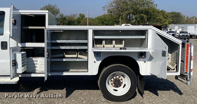 image for item JW9376 2011 Ford F550  utility / service truck