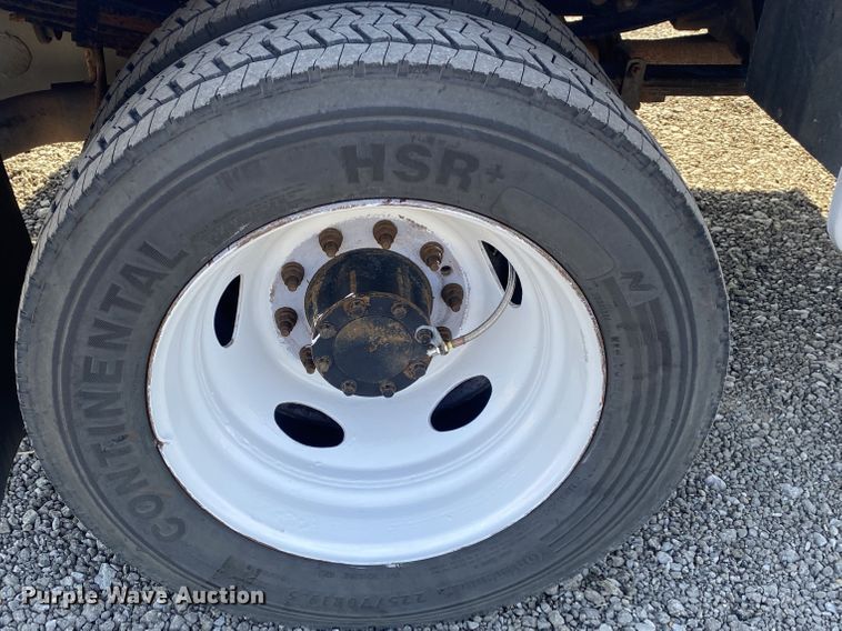 image for item JW9376 2011 Ford F550  utility / service truck