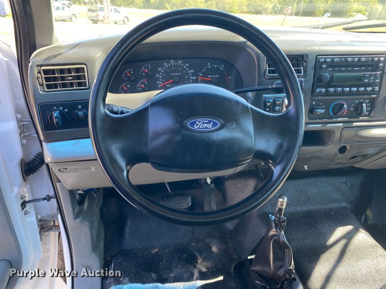 image for item JW9383 2006 Ford F650  flatbed truck