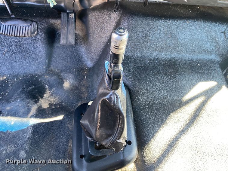 image for item JW9383 2006 Ford F650  flatbed truck