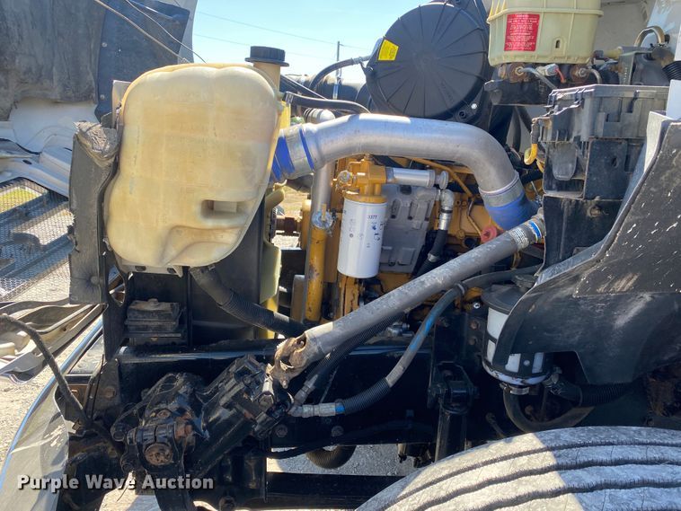 image for item JW9383 2006 Ford F650  flatbed truck