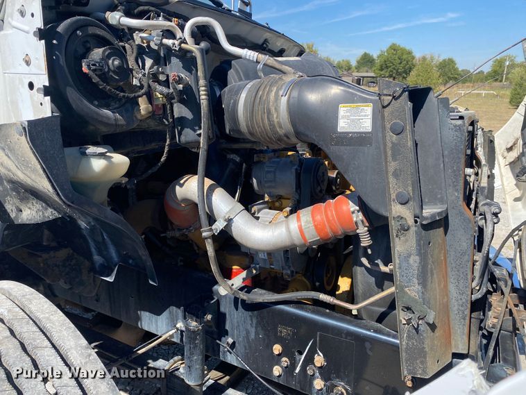 image for item JW9383 2006 Ford F650  flatbed truck