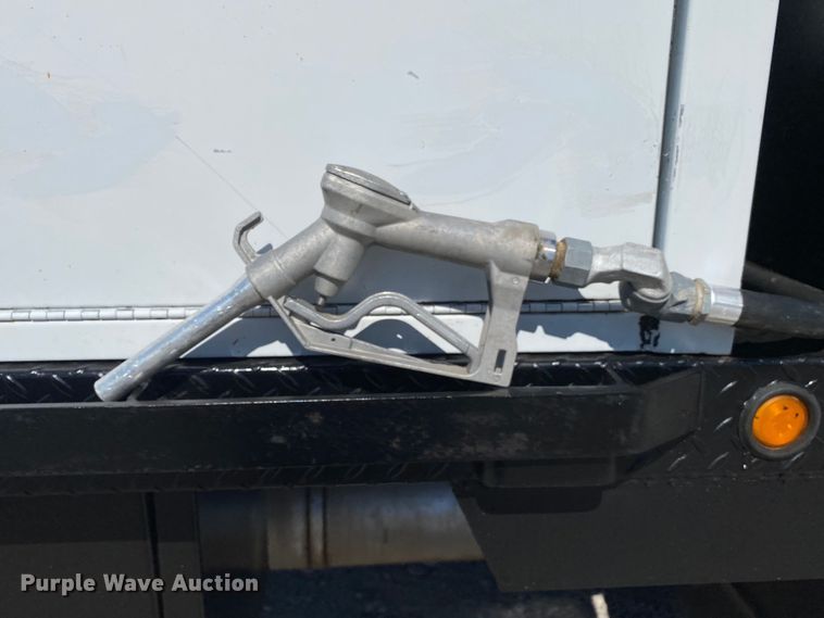 image for item JW9383 2006 Ford F650  flatbed truck