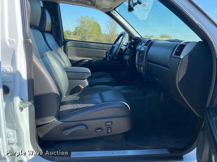 image for item JW9388 2012 GMC Canyon  Crew Cab pickup truck