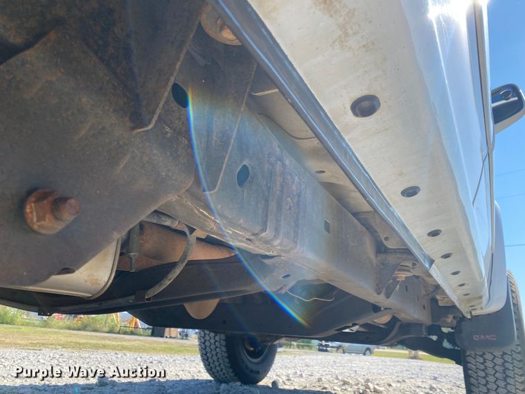 image for item JW9388 2012 GMC Canyon  Crew Cab pickup truck