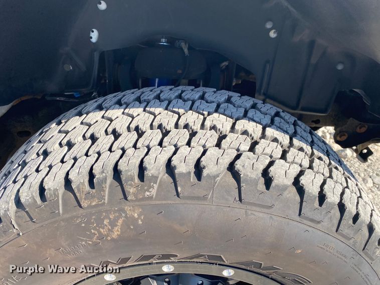 image for item JW9388 2012 GMC Canyon  Crew Cab pickup truck