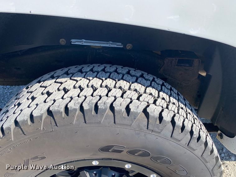 image for item JW9388 2012 GMC Canyon  Crew Cab pickup truck