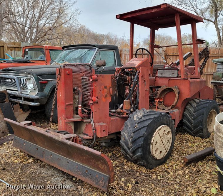 image for item JY9964 Ditch Witch R65  trencher