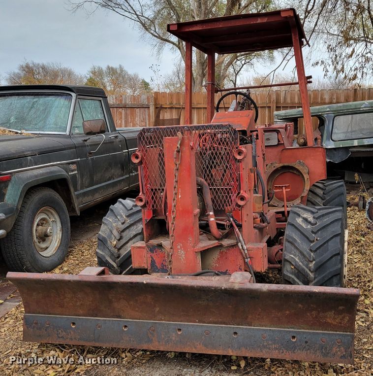 image for item JY9964 Ditch Witch R65  trencher