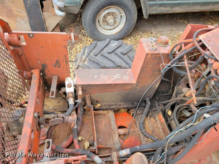 image for item JY9964 Ditch Witch R65  trencher