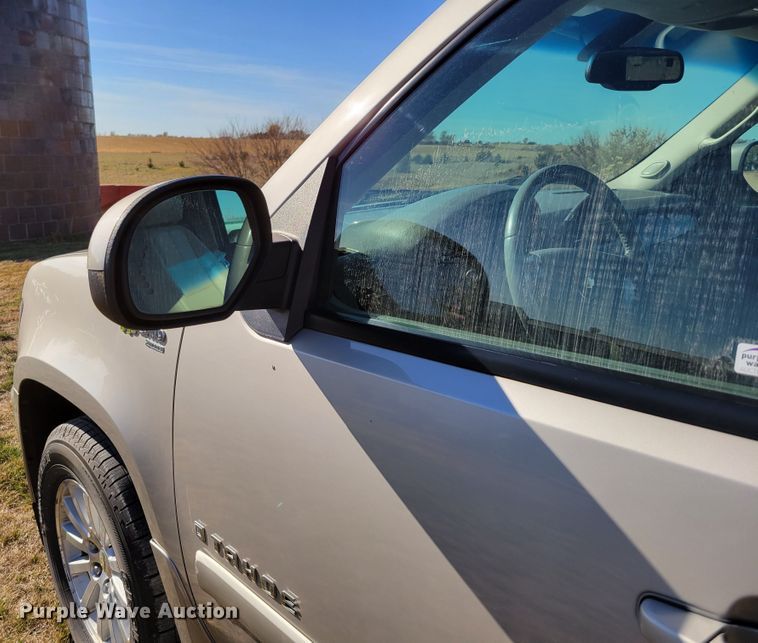 image for item JY9985 2008 Chevrolet Tahoe Hybrid  SUV